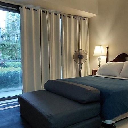 Naia Teminal 3,Newport,Pasay,Elegant Suites Манила Экстерьер фото