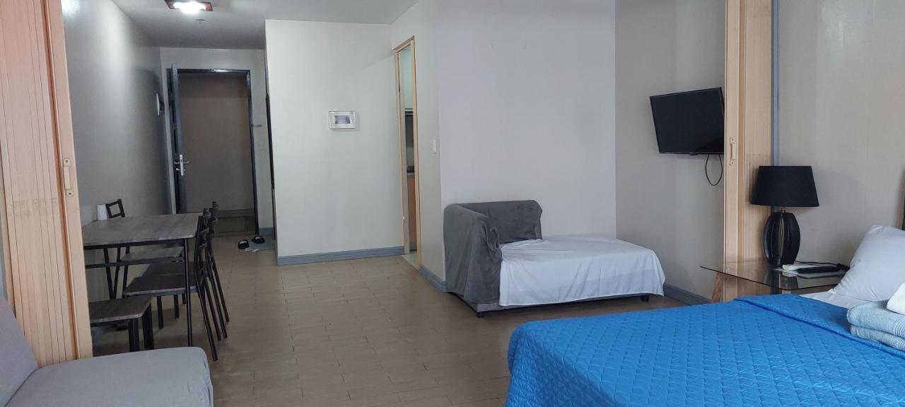 Naia Teminal 3,Newport,Pasay,Elegant Suites Манила Экстерьер фото