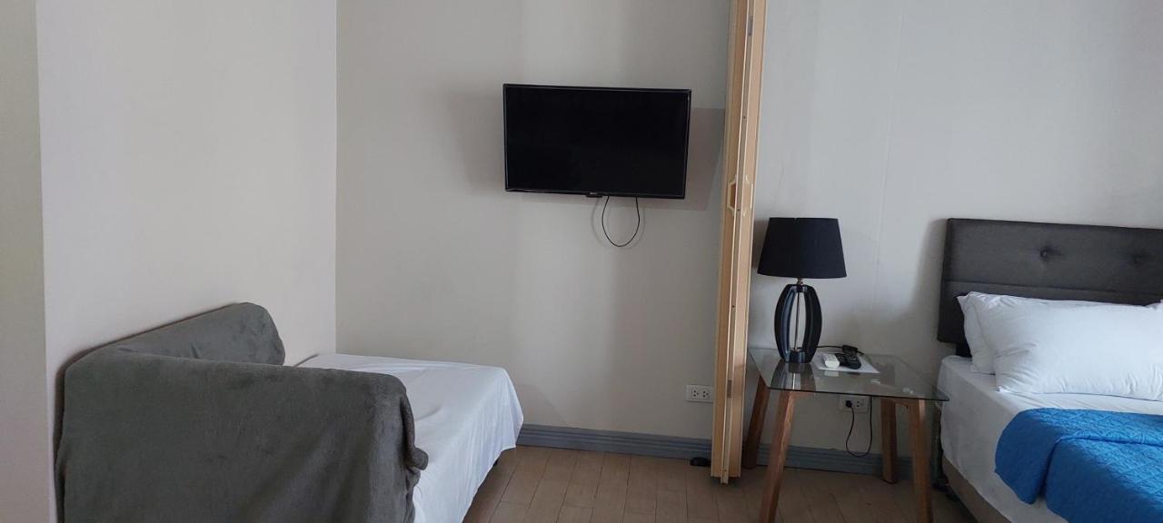 Naia Teminal 3,Newport,Pasay,Elegant Suites Манила Экстерьер фото